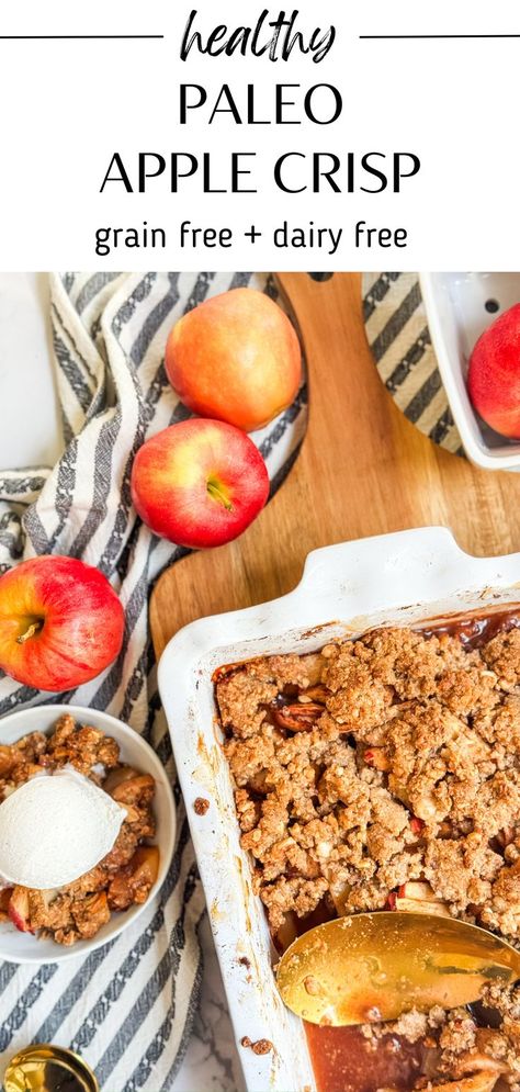 Paleo Apple Crisp Vegan Whole 30, Paleo Apple Crisp, Whole 30 Dessert, Paleo Apple, Whole 30 Snacks, Apple Crisp Recipe, Whole 30 Diet, Low Carb Snack, Paleo Sweets