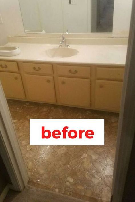 Cheap Rustic Bathroom Ideas Diy, Shower Diy Remodel Cheap, Easy Cheap Home Improvements Diy, Diy Home Improvement On A Budget, Bathroom Ideas Guest, Old Bathroom Decor, Farmhouse Bathroom Makeover, Cheap Bathroom Makeover, Bathroom Makeover On A Budget