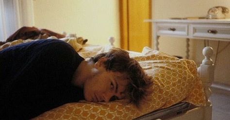 My Own Private Idaho, River Phoenix, Keanu Reeves, Idaho, Phoenix, A Man, Bedroom, Bed, White