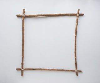 Twig Frame Diy, Cupcake Halloween Costumes, Twigs Diy, Twig Frame, Cardboard Loom, Diy Tapestry, Teachers Corner, Green Craft, Diy Weaving