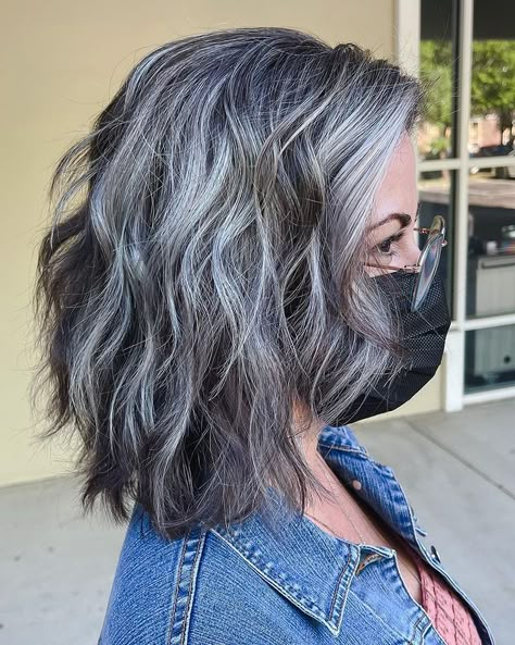 Transitioning to Gray Hair 101, NEW Ways to Go Gray in 2023 - Hadviser Grey Hairstyle, Neck Length Hair, Ash Grey Hair, Dark Grey Hair, Gray Balayage, Grey Hair Dye, Salt And Pepper Hair, Grey Hair Inspiration, Beautiful Gray Hair