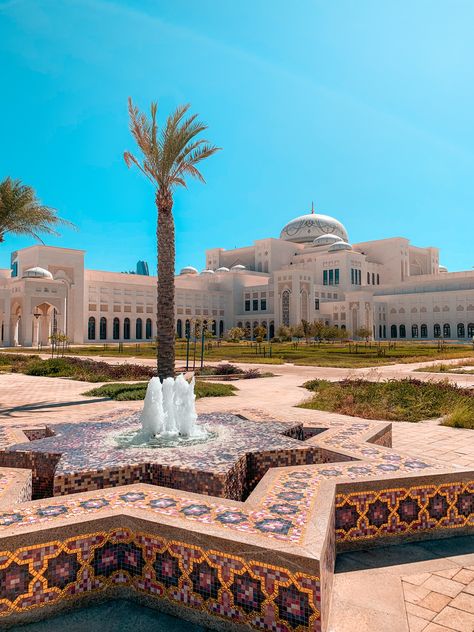 Qasr Al Watan - more than a palace, it is a unique testament to the spirit of the United Arab Emirates' people. @qasralwatantour Read more on DRIFTtravel.com 👉 https://drifttravel.com/an-unforgettable-outdoor-experience-at-qasr-al-watan/ 👈 #inAbuDhabi #QasrAlWatan #palace #uae #abudhabi #visitabudhabi #unitedarabemirates #emirates Royal Palaces, Arabic Castle, Saudi Palace, Arabic Palace, Island Palace, Arab Palace, Emirates Palace, Arab Emirates, Al Azem Palace