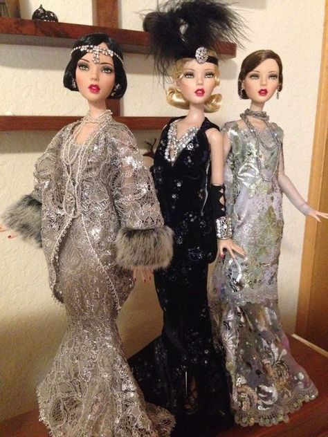 Dolls Diva Dolls, 20s Fashion, Fashion Royalty Dolls, January 4, Deja Vu, Dolls Fashion, Barbie Friends, Doll Fashion, Dollhouse Dolls