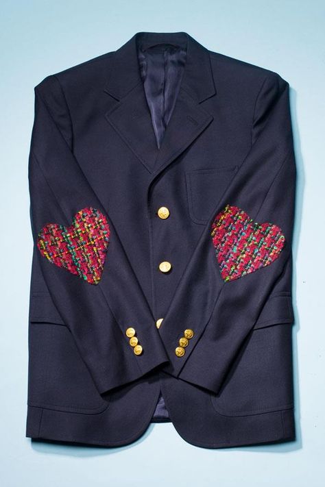 cute blazer Patches On Blazer, Upcycle Jacket Blazers, Upcycle Blazer, Blazer Upcycle Diy Ideas, Mens Blazer Upcycle, Upcycling Blazer Suit Jackets, Upcycle Sewing, Blazer Designs, Tweed Fabric