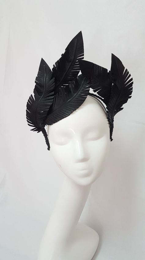 Leather Fascinator, Leather Headpiece, Drag Make-up, Leather Headband, Headpiece Diy, Crazy Hats, Leather Headbands, Cosplay Diy, Millinery Hats