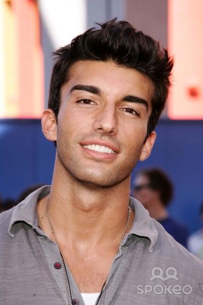 Rafael Solano, Justin Baldoni, Anime Gangster, Jane The Virgin, It Ends With Us, Men Quotes, Fictional Crushes, Blake Lively, Cute Celebrities