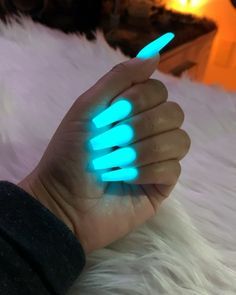 Tom Nguyen on Instagram: “Let it Glow 🤩🤩✨✨.. Tag and share with anyone who loves glow-in-the-dark nails . . .…” Glow Nails, Dark Nails, Toe Nail Designs, Neon Nails, Coffin Nails Designs, Fire Nails, Dream Nails, Acrylic Nails Coffin, Pretty Acrylic Nails