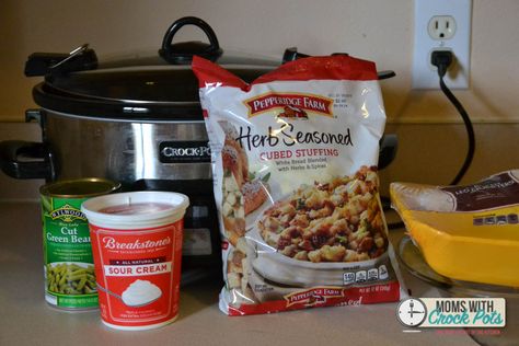 Amazing complete dinner in the crockpot! You have to try this yummy and easy Crockpot Chicken & Stuffing Dinner Recipe! Love that it is made without a can of cream of something soup! Pepperidge Farm Dressing Recipe, Stuffing Recipes Crockpot, Pepperidge Farm Stuffing, Crockpot Stuffing, Crockpot Chicken Thighs, Easy Slow Cooker Chicken, Easy Crockpot Chicken, Chicken Slow Cooker Recipes, Dinner Recipes Crockpot