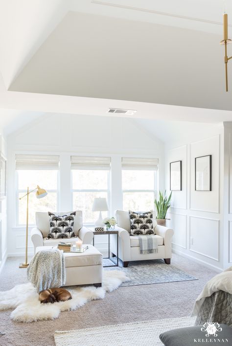 Sitting nook with two chairs - Benjamin Moore Simply White Paint Transitional Modern Bedroom, Transitional Living Room Design, Sitting Nook, Bedroom With Sitting Area, Bedroom Nook, Transitional Furniture, French Country Living Room, Bedroom Seating, Transitional Living