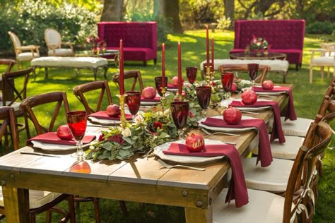 Pomegranate Decor, 30th Bday Party, Blush Color Palette, Stevia Plant, Watermelon Gazpacho, Beautiful Tablescapes, Watermelon Diet, Crab Salad, Watermelon Recipes