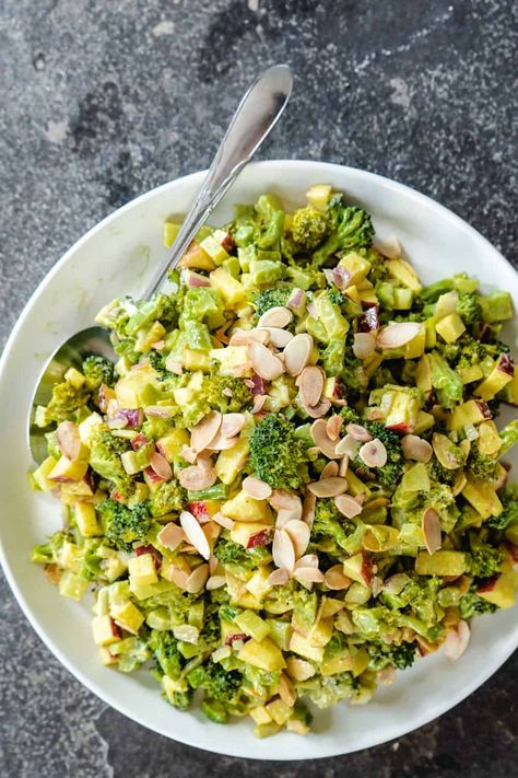 This Roasted Broccoli Salad is packed with exciting flavors and wrapped in a delicious creamy curry dressing. Apples and toasted almonds add a nice crunch. It's fast and easy and packed with nutrients! Broccoli Salad Dressing, My Pocket Kitchen, Lentil And Bacon Soup, Roasted Broccoli Salad, Gina Livy, Curry Dressing, Amazing Salads, Creamy Curry, Pocket Kitchen