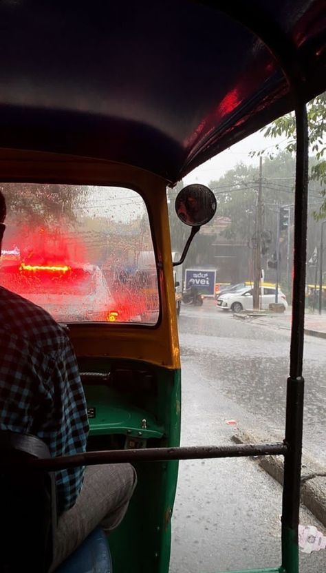 Rain Season Photography, Rainy Day Aesthetic Snap, Rainy Day Snapchat, Rainy Day Snapchat Stories, Rainy Snapchat Stories, Rainy Day Snap Story, Rainy Season Photography, Raining Snap, Rainy Snap