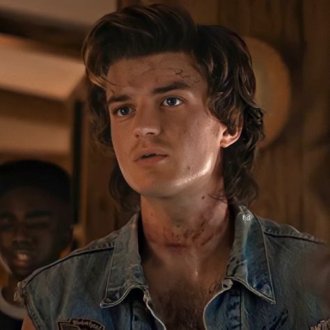 Steve Harrington Halloween, Object Of Desire, Eddie Munson, Steve Harrington, Digital Marketer, Halloween Aesthetic, Seo Expert, Stranger Things