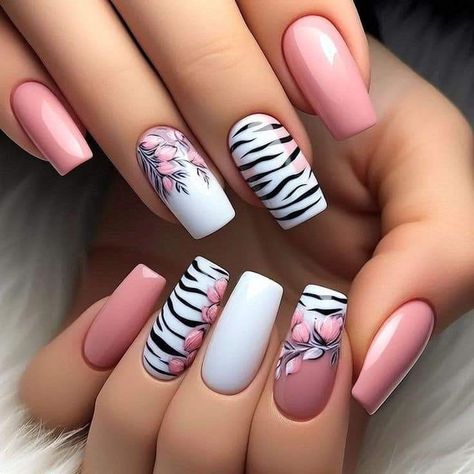 Striping Nail Art, Fall Nail Art Ideas, Short Coffin Nails Designs, French Tip Nail Art, Zebra Nails, Art At Home, Fall Nail Trends, Fall Nail Art Designs, Nail Art At Home