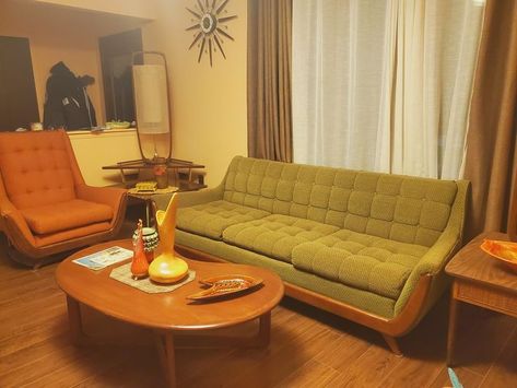 70s Family Room, 60s Furniture 1960s Interior Design, 60’s Furniture, 60s Interior Design 1960s Living Rooms, 1960s Home Interior, 60s House Aesthetic, 60s Decor Home, Retro Living Room 1970s, 60s Living Room