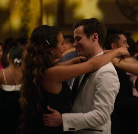 Jessica And Justin 13 Reasons Why, Justin And Jessica 13 Reasons Why, Cute Tv Couples, Jessica And Justin, Justin 13 Reasons Why, Film Couples, Justin Foley, Tv Show Couples, 13 Reasons Why