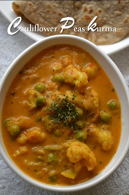 Vaniensamayalarai: Cauliflower Peas Kurma - North Indian Style Cauliflower Sabzi Indian, Cauliflower Recipes Indian Curries, Cauliflower And Peas Recipe, Cauliflower Recipes Indian, Cauliflower Kurma Recipe, Veg Kurma Recipe, Veg Kurma, Indian Chutney Recipes, Veg Gravy