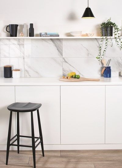 Large Format Tiles Kitchen, Kitchen Splash Back Large Tiles, Large White Tile Backsplash, Large Scale Tile Backsplash, Large Porcelain Tile Kitchen Backsplash, Large Marble Tile Backsplash Kitchen, Large Format Backsplash Tile, Large Kitchen Backsplash Tile, Large Tile Splashback Kitchen