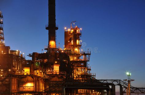 The Refinery, Lights At Night, Exterior Lights, Oil Platform, Factory Lighting, Industrial Architecture, Star Wars Comics, Gas Industry, Book Aesthetics