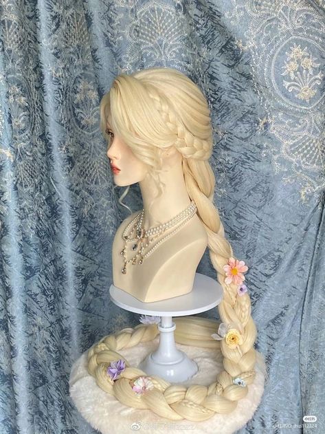 Unique Hairstyles For Long Hair, Fantasy Wig, Fantasy Hairstyles, Hair Styles Cute, Scrunchie Bun, Royal Hairstyles, Sanggul Modern, Magical Hair, Goddess Hair