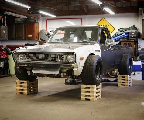 Vw Caddy Mk1, Drift Truck, Datsun Pickup, Vw Mk1, Sport Truck, Nissan Trucks, Lowered Trucks, Small Trucks, Magic Mike