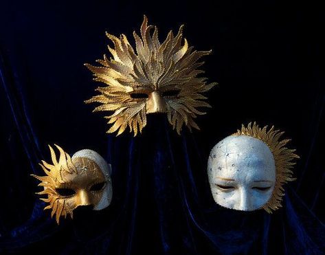 Pierrot Clown, Venetian Masks, Cool Masks, Masks Art, Carnival Masks, Masks Masquerade, 판타지 아트, Fantasy Clothing, Fantasy Fashion