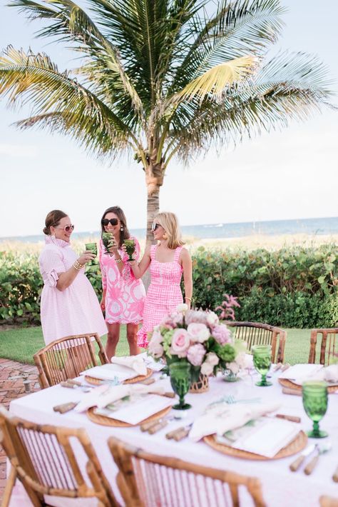 Beach Tablescape, Palm Beach Decor, Beach Table, Palm Beach Style, Summer Table, Beach Bachelorette, Pink Clutch, Different Shades Of Pink, Floral Tablecloth