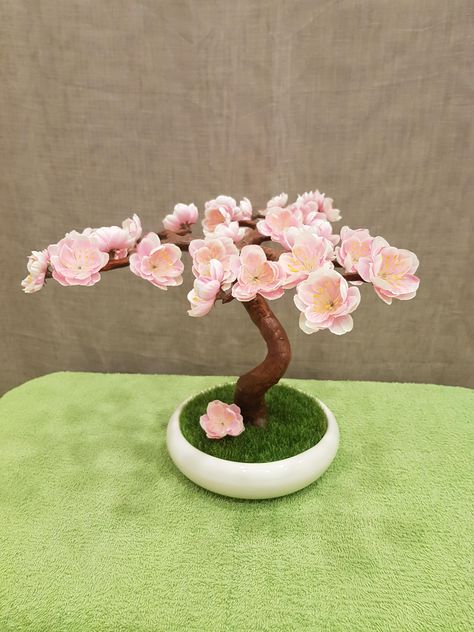 Diy Bonsai Tree, Diy Bonsai, Palmer Clay, Japanese Blossom, Wire Tree Sculpture, Sakura Tree, Polymer Clay Diy, Polymer Clay Miniatures, Tree Sculpture