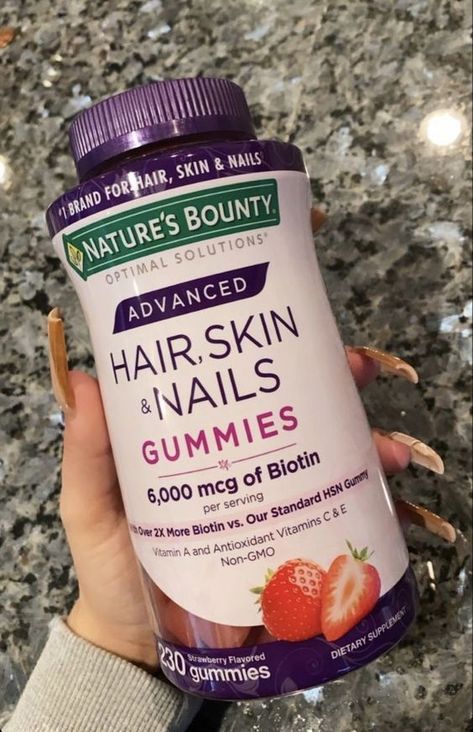 Gummy Vitamins Aesthetic, Good Vitamins For Women, Hair And Skin Vitamins, Nail Vitamins, Hygiene Care, Shower Skin Care, Nature's Bounty, Smell Goods, Skin Nails