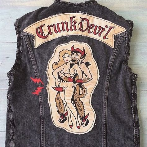 Biker Gangs, Vest Patches, Biker Denim, Biker Clubs, Biker Gang, Motorcycle Vest, Biker Vest, Motorcycle Club, Biker Patches