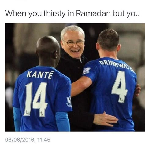 Ramadan Relatable Memes, Aesthetic Drink Water, Water Aesthetic Drink, Drink Water Benefits, Drink Water Aesthetic, Islamic Jokes, Ramadan Memes, Halal Jokes, Halal Mode