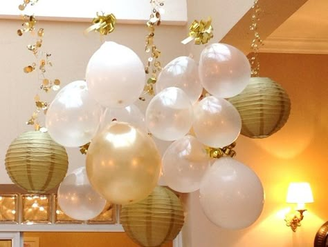 Balloons for Party Decor - I love the upside down hanging balloons with fun ribbon.  Saves helium! Paper Lantern Making, Hanging Balloons, Paper Lantern Decor, New Years Eve Dinner, Round Paper Lanterns, Nye Party, New Year's Eve Party, New Years Eve Decorations, 50th Wedding Anniversary