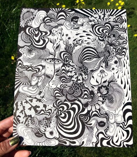 Zentangle Kunst, Art Hippie, Desenho Tattoo, Arte Inspo, Doodle Art Designs, Trippy Art, Hippie Art, Art Inspiration Painting, Zentangle Art