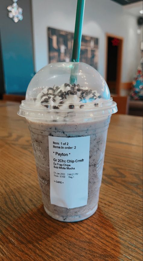 Oreo Starbucks Drink, Oreo Starbucks, White Mocha Sauce, Starbucks Frappe, Mocha Sauce, Ice Cream World, White Mocha, Starbucks Drinks, Frappe