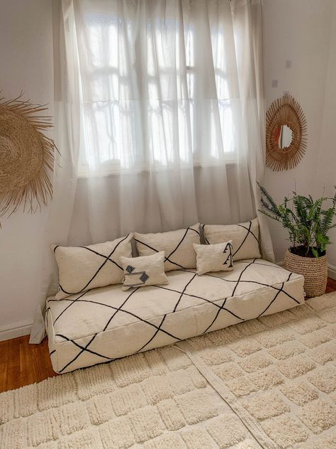 Small Floor Couch, Bedroom Ideas With Sofa Couch, Sofa Alternative Ideas, Floor Seating Living Room Small Spaces, Floor Sofa Ideas, Floor Seating Ideas Small Spaces, Low Seating Ideas, Cozy Floor Seating, Floor Seating Living Room