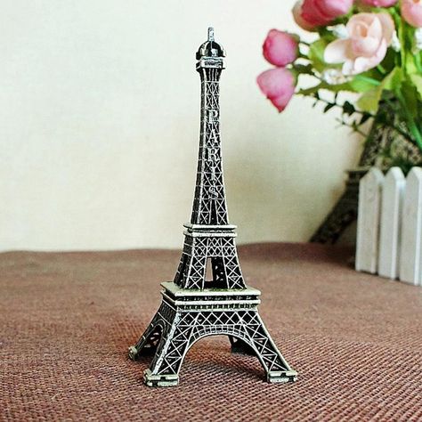 Eiffel Tower Craft, French Themed Parties, Iron Home Decor, Paris France Eiffel Tower, Tower Models, French Theme, Dressing Table Storage, Style Parisienne, Small Item Storage