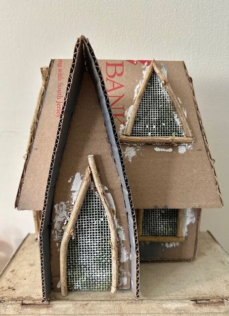 Village Miniature, Cardboard Creations, Creative Mom, Purple Balloons, Paper Mache Art, Cardboard House, Humble Beginnings, Light Sculpture, Cardboard Paper