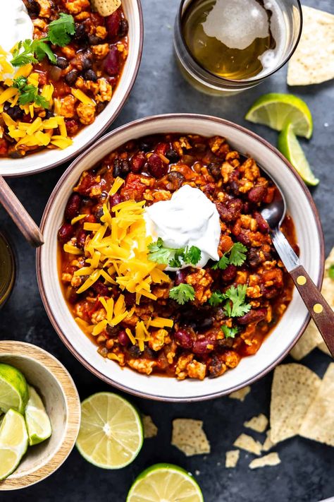 Award Winning Turkey Chili Midwest Chili Recipe, Flavorful Chili Recipe, Healthy Chili Recipe Turkey, Turkey Chili Crockpot, Chili Recipe Healthy, Turkey Chili Healthy, Chilli Recipe, Healthy Chili, Chili Recipe Easy