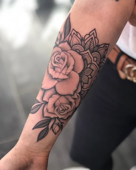 Inner Forearm Tattoos For Women Flowers, Tato Mandala, Tattoos Forearm, Mandala Tattoo Sleeve, Forearm Flower Tattoo, Rose Tattoo Sleeve, Instagram Roses, Mom Tattoo, Forearm Sleeve Tattoos