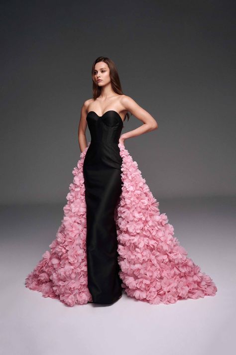 Nicole Felicia Couture, Nicole Felicia, Elegant Floral Dress, Gala Outfit, Fashion Sketches Dresses, Gala Events, Royal Outfits, Pretty Prom Dresses, Dress Inspiration