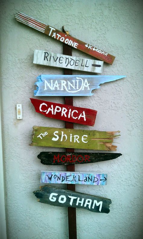 New Season: Nerd Alert! Fantasy Worlds Street Sign Sala Nerd, Geek Home Decor, Nerd Decor, Geek Room, Nerd Room, Nerd Cave, World Street, Geek Decor, Street Sign