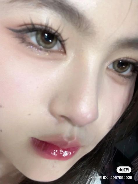 Dousing Makeup, Douyin Makeup Double Lid, Douyin Eye Makeup Monolid, Dolly Eye Makeup Korean, Douyin Makeup Double Eyelid, Doyeon Makeup, Cool Toned Douyin Makeup, Maquillaje Douyin, Makeup For Downturned Eyes