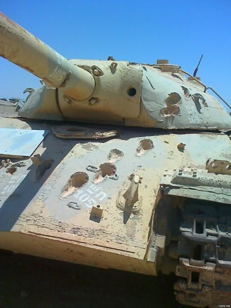 Captured Egyptian is-3, subjected to Israeli fire from 105 mm tank guns. Through holes no. Damaged Tanks, Battle Damage, Tank Armor, Soviet Tank, Russian Tanks, Military Armor, Armoured Vehicles, Ww2 Tanks, Military Pictures