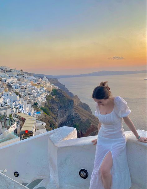 Santorini Aesthetic, Blue Dresss, Thira Santorini, White Outfits For Women, Holiday Pics, 2024 Travel, Semester Abroad, Europe Aesthetic, Pics Inspo