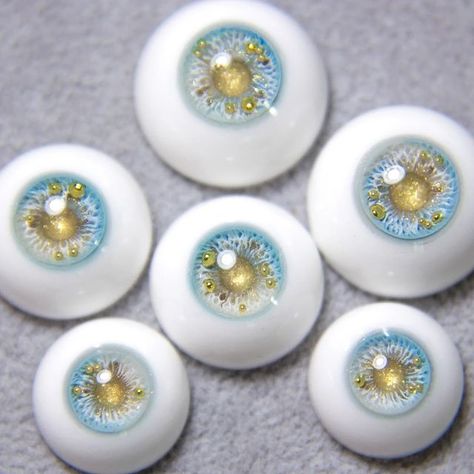 PauliAnne on Instagram: "Handmade resin eyes in stock! 👀✨ Today I offer you this unique design in sizes: 20/10mm SOLD 18/9mm SOLD 16/8mm SOLD Only one pair each size available! PRICE: 45$ per pair (worldwide shipping included) If you're interested in purchase, please drop a comment and DM me! 💌 Thank you so much for your interest! 💜 . . . #doll #dollfie #bjd #artdoll #balljointeddoll #faceup #faceupartist #dollfaceup #dollfaceupartist #makeup #dollmakeup #paulifaceupstudio #bjdmakeup #make Bjd Eyes Tutorial, Ur Amazing, Eye Colours, Bjd Eyes, Resin Eyes, Doll Aesthetic, Doll Makeup, Game Concept, Artist Doll