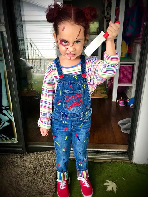 Chuckie Makeup For Kids, Chucky Family Halloween Costumes, Diy Chucky Costume Kids, Chucky Hairstyles, Chucky Makeup For Kids, Chucky Family Costume, Girls Scary Halloween Costumes, Diy Chucky Costume Women, Chucky Girl Costume