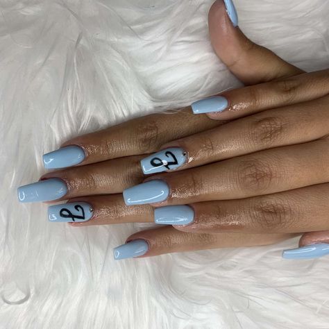 Blue Nails With J Initial, Light Blue Nails With Initials, Light Blue Nails With J Initial, Blue Acrylic Nails Initial, Boyfriend Initial Nails Blue, Blue Nails With Initials Acrylic, Blue Nails With Initials, Powder Blue Nails, Boyfriend Initials