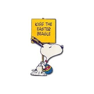 It's the Easter Beagle, Charlie Brown! Charlie Brown Easter, Cartoon Character Clipart, Easter Beagle, Snoopy Easter, Easter Cartoons, Hello Kitty Imagenes, Peanuts Cartoon, Snoopy Quotes, Snoopy Pictures