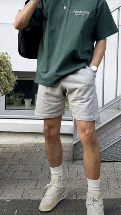 Guy Outfits With Shorts, Shorts Outfits Men Aesthetic, Casual Guy Outfits Aesthetic, Men’s Fashion Simple, Outfits Aesthetic Men Summer, Guy Fits Aesthetic Summer, Sweatshorts Outfit Mens, Outfit Guys Aesthetic, Men’s Outfits Aesthetic