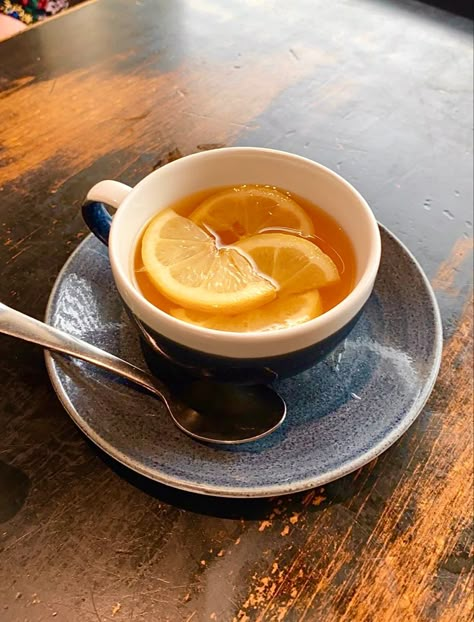 lemon ginger tea still life tea cup ceramic Still Life Reference Photos Tea Cup, Teacup Still Life Photography, Still Life Subjects, Coffee Cup Still Life Photography, Tea Cup Photo, Tea Still Life Photography, Teacup Photography, Tea Reference, Lemon Tea Cup